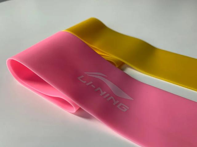 拉筋板使用方法，拉筋板使用方法图（低至16元的平价运动好物）