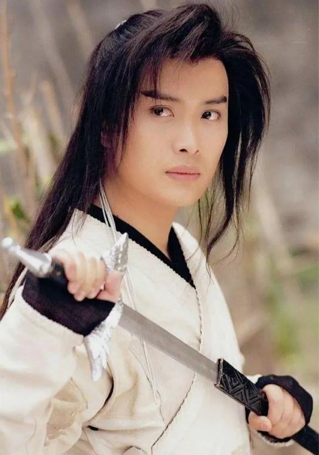 少年包青天何中华演过谁，从一代大侠到“渣爹专业户”