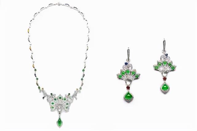 七彩云南翡翠价格，七彩云南翡翠手镯价格知多少（七彩云南孔雀系列翡翠珠宝首饰图片赏鉴-众享珠宝）