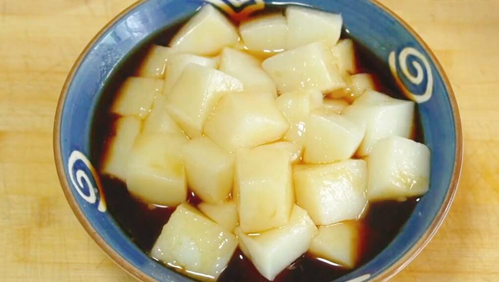 图片[1]-【碱水豆腐】做法步骤图 无任何添加剂 Q弹爽滑比豆腐还嫩-起舞食谱网