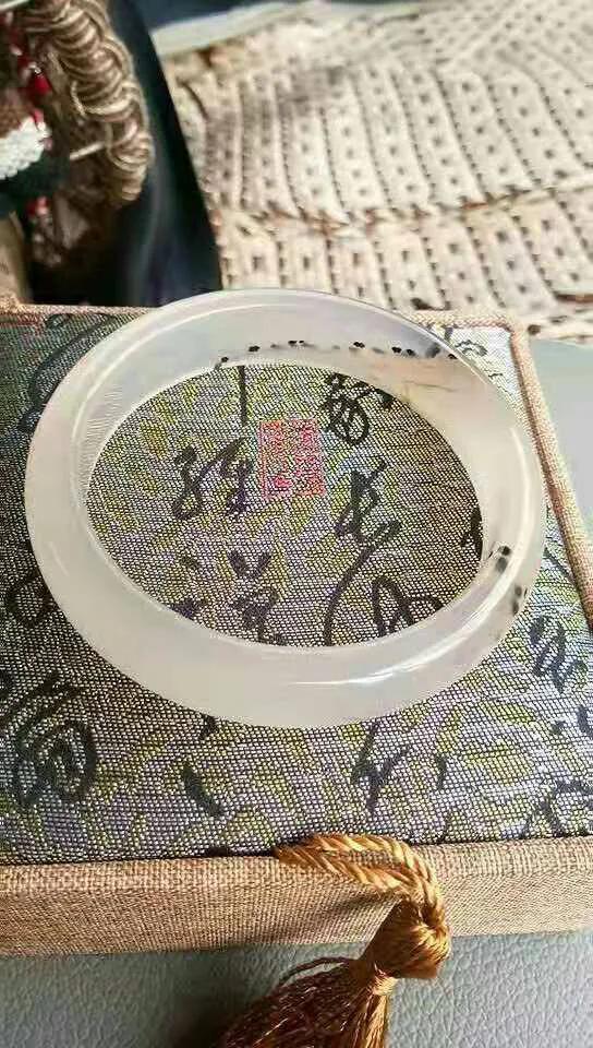 怎么鉴定玉髓，鉴定玉髓最好方法（\