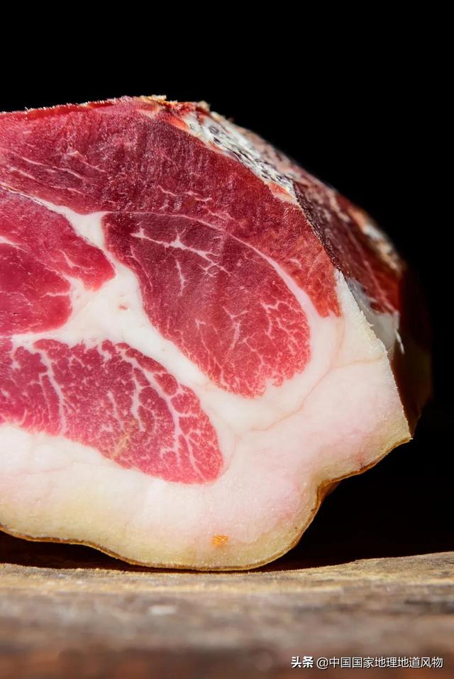 火腿中的南腿，火腿中的南腿北腿都是指什么地方（这条腿，谁看了不流口水）