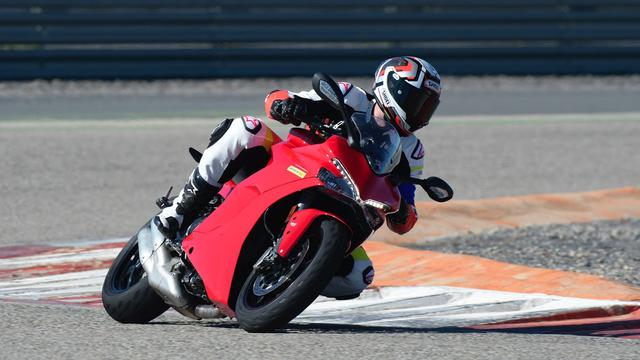 摩托车胎压多少，摩托车胎压多少bar（汽车轮胎你知道用多久）