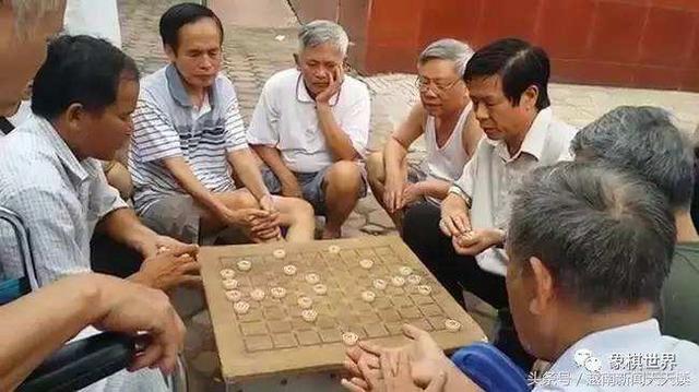 当头炮的走法叫什么，如何下一手好象棋（很多人下象棋先手第一步走当头炮）