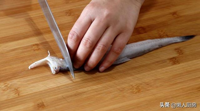 鱼饼的吃法有哪些，鱼饼怎么做好吃（家常菜豆腐鱼的做法）