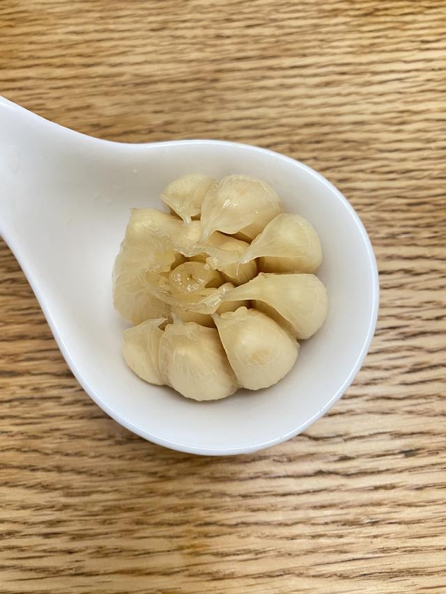 怎么在家里制作甜蒜，怎么在家里制作甜蒜泥（这配方我用了十几年）