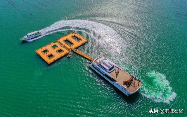 柒彩都市()，柒彩里美食城（徜徉在石岛初秋的那山那片海）