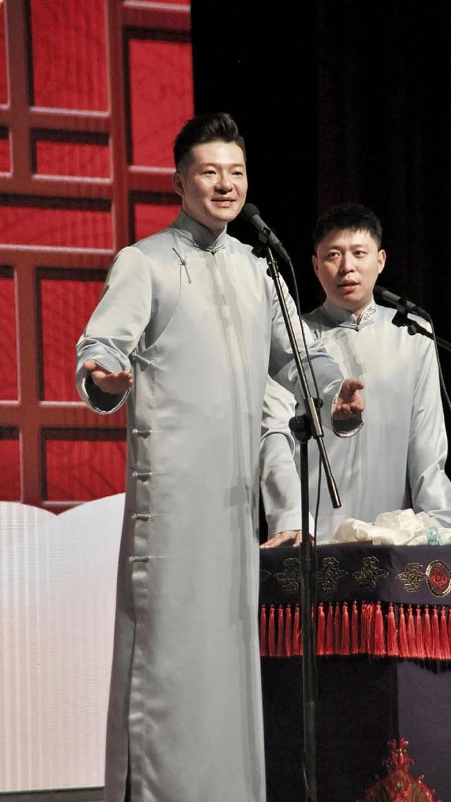 孟鹤堂，微信头像，孟鹤堂（老秦、李鹤东、张九南、孟鹤堂）