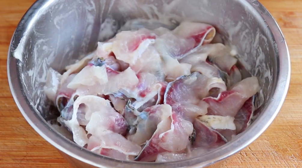 圖片[4]-【酸菜魚】做法步驟圖 詳解配料做法 嫩滑爽口特下飯-起舞食譜網(wǎng)