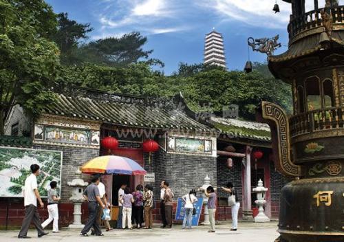 云母粉可以吃吗，可食用云母粉是什么（走进闻名遐迩的何仙姑景区）