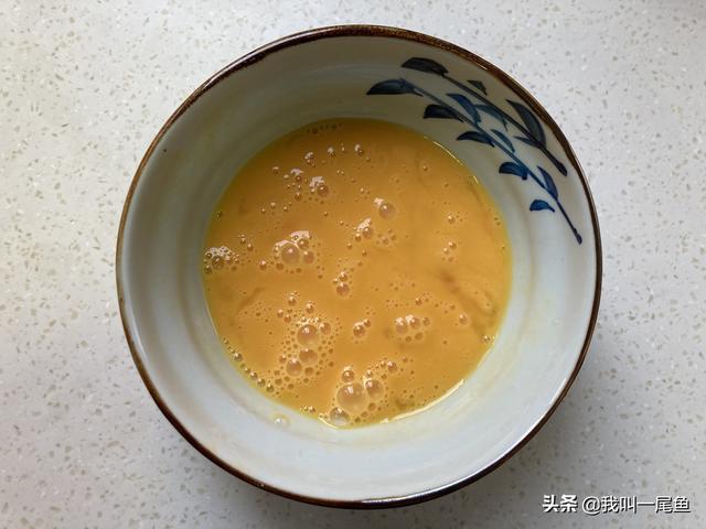 西红柿和鸡蛋青菜一起炒可以吃吗，西红柿炒蛋可以跟青菜一起吃吗（简单炒一炒就上桌）