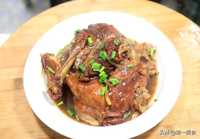 鸭子怎么做好吃，鸭蛋怎么做好吃又营养丰富（厨师长教你一招）