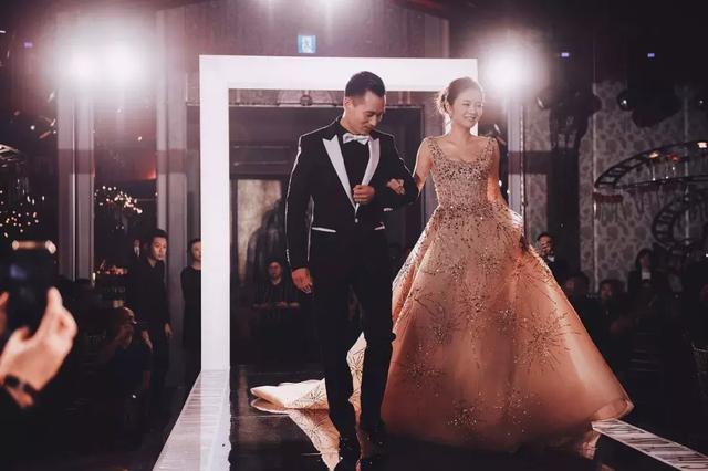 范冰冰的钻戒是多少克拉的,郭碧婷5克拉钻戒是碎钻 范冰冰的钻戒是多少克拉的,郭碧婷5克拉钻戒是碎钻