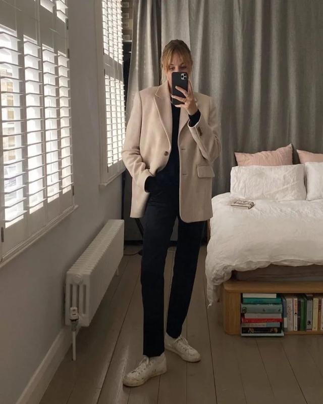 胸大背宽显瘦，胸大腰粗上身丰满