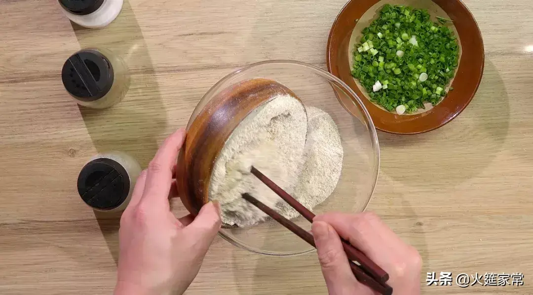 成都风味小吃锅摊，这样做又香又脆