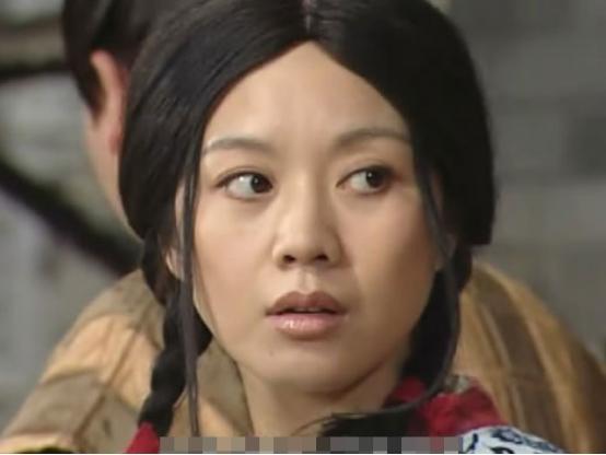武林外传里展红绫嫁给谁了，为什么白展堂没有选择展红绫