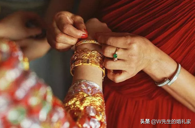 三金和五金分别指什么，三金和五金有什么区别（婚礼的三金or）
