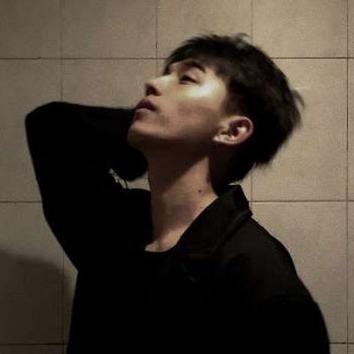 伤感男头，微信头像，伤感男头（男生伤感微信头像2020精选）