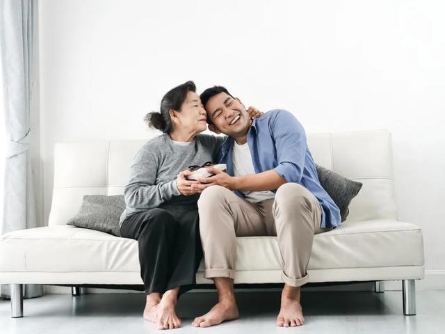 grownup，grownup的复数形式（记住：“你长大了”不是）