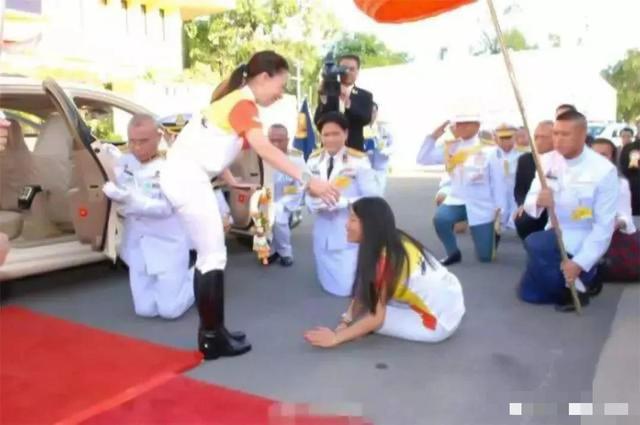 皇室公主三千金，阿联酋迪拜皇室公主告诉你（却活成了人生赢家的模样）