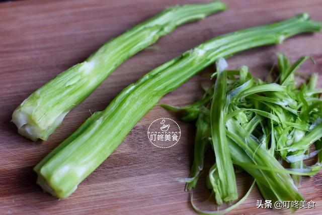 芥菜叶子怎么吃，芥菜叶子吃了老拔气（比大鱼大肉还好吃）