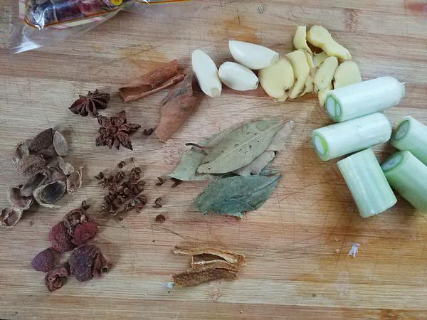 卤牛肉怎么保存，嫩牛肉腌制方法（卖40年卤牛肉大妈说漏嘴）