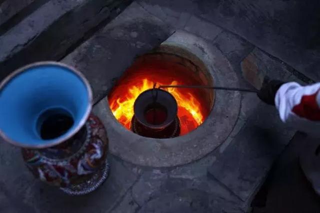 景泰蓝是什么地方的，景泰蓝的原产地在哪里（为什么你的景泰蓝越放越不值钱）