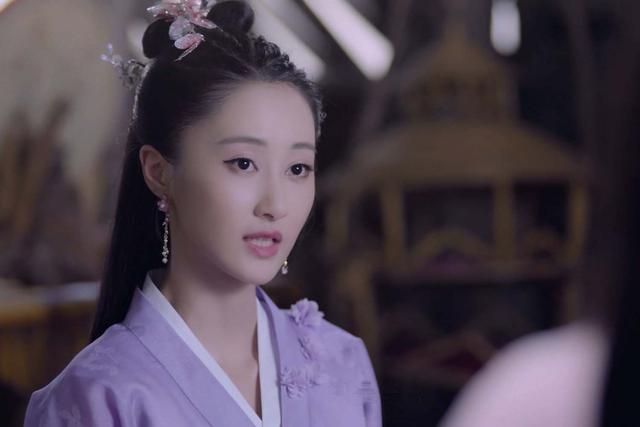 三生三世枕上书阿兰若讲的是什么，三生三世枕上书阿兰若身世（《枕上书》之嫦棣：最大的伤害）