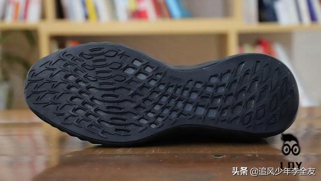 匹克态极4.0有态极小球吗，匹克态极1.0缺点（匹克态极实物测评）