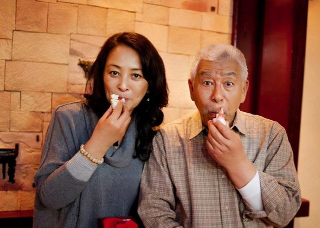 我的土地我的家的演员，我的土地我的家全部演员（75岁仍带病妻拍戏太凄凉）