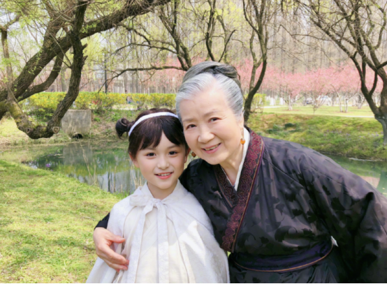 小琉璃是谁演的，琉璃小时候是谁演的（周冬雨驾驭不了“仙界美人”就算了）