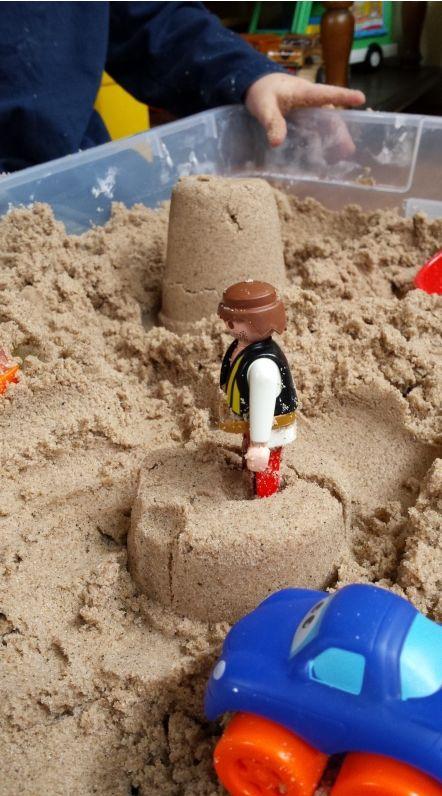 自己在家怎么做太空沙，给孩子一个放心的玩具