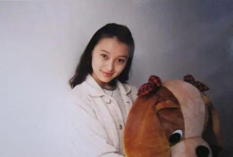 「上海名媛」吴越：花6年捧红前男友，却惨遭抛弃，至今未婚未孕