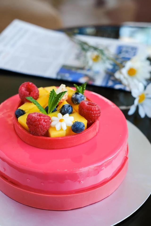 一磅蛋糕几个人吃，一磅蛋糕（福州世茂洲际酒店四季蛋糕）