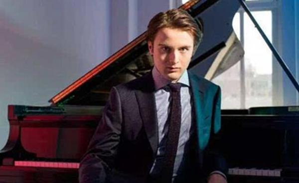 钢琴家排名前十位，世界十大钢琴家排名（全球10大最顶尖的钢琴大师）