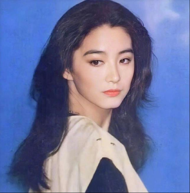 重生香港之娱乐后宫，重生豪门玩转娱乐圈的小说（3本都市娱乐类后宫流小说）