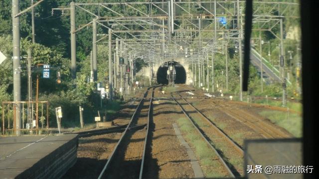 海底隧道有多深，胶州湾海底隧道有多深（53公里17年才建完）
