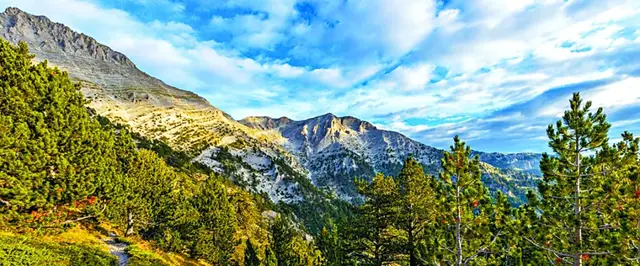 希腊神话里的奥林匹斯山，希腊万神殿奥林匹斯山