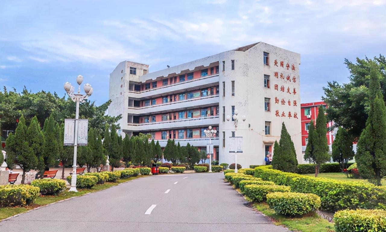 晋江季延中学（福建省这所中学厉害了）