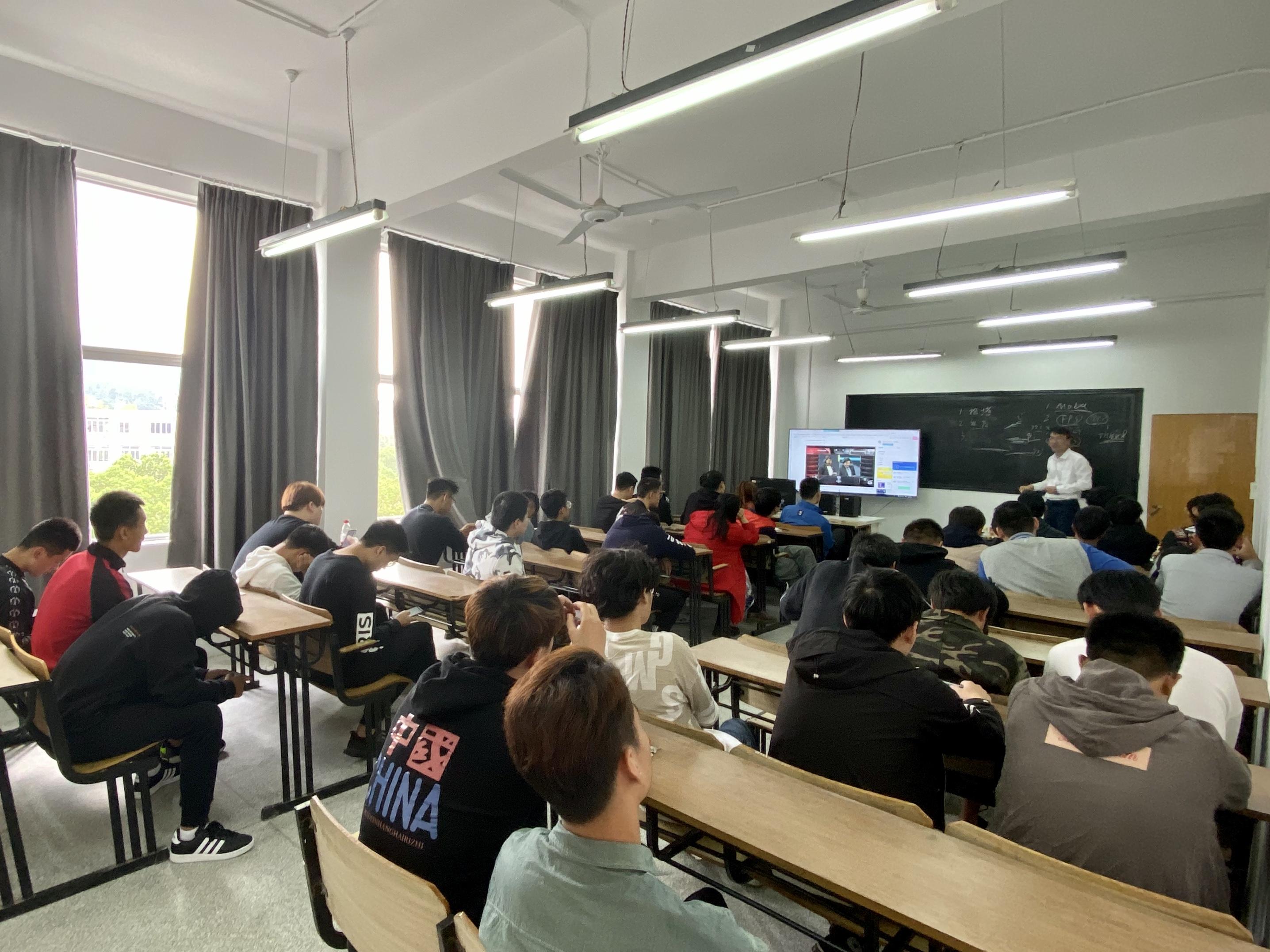 电竞学校录取条件(电竞学校需要多少分才能上)