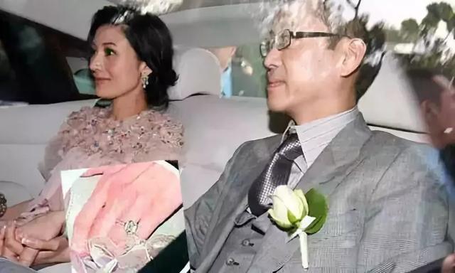 范冰冰的钻戒是多少克拉的,郭碧婷5克拉钻戒是碎钻 范冰冰的钻戒是多少克拉的,郭碧婷5克拉钻戒是碎钻