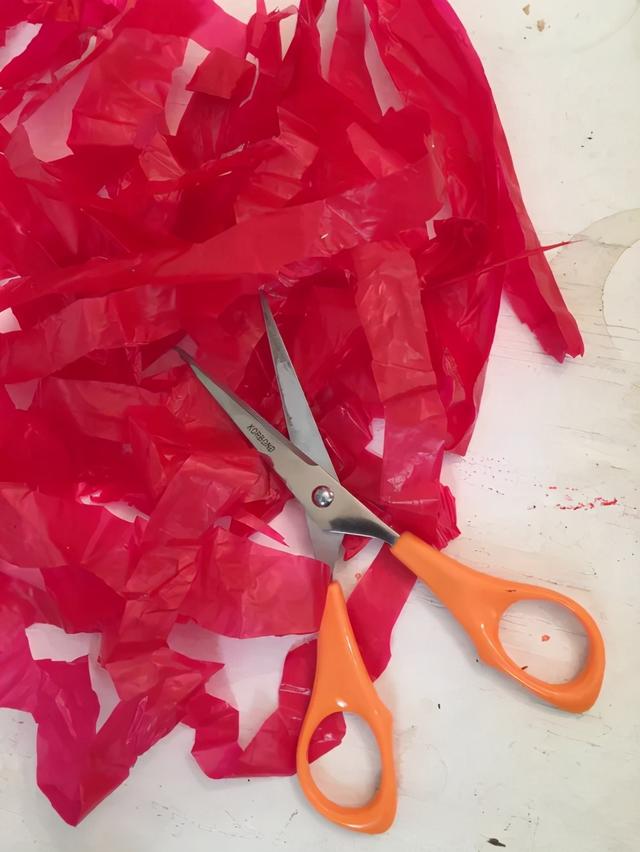 折纸礼物袋制作方法，手工折纸礼袋（天天都用的塑料袋还有这么多玩法）