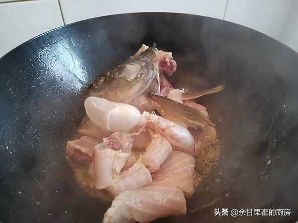 渔人杰番茄鱼火锅做法，教你这样制作番茄鱼火锅