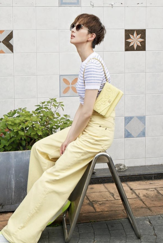 好看的发型女生中长发，好看的发型女生中长发2021（明星示范2020大热发型）