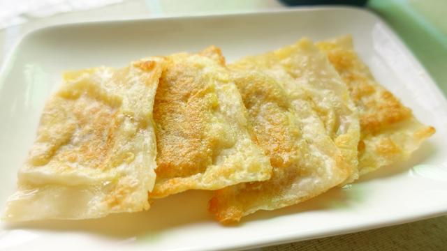 剩的馄钝皮可以做什么美食，剩的馄钝皮可以做什么美食呢（用剩下的馄饨皮别扔）