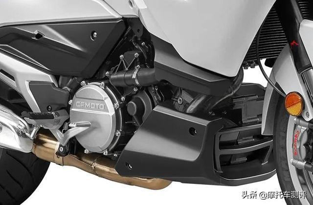 cfmoto摩托车是什么品牌，99980元，CFMOTO