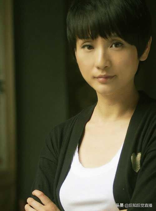 中国内地女演员孔琳精彩照片欣赏，容颜已老但气质仍在