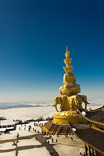 峨眉天下秀，峨眉天下秀三峡天下雄是哪里的风景（峨眉天下秀是什么意思）