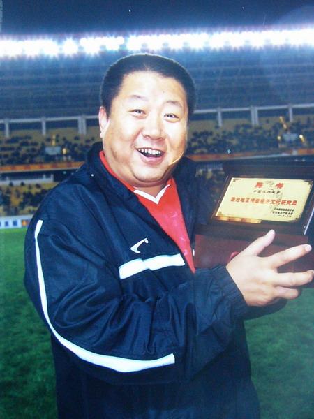 痛惜！10位车祸去世的明星，最大50岁，最小25岁，有5人未满30岁