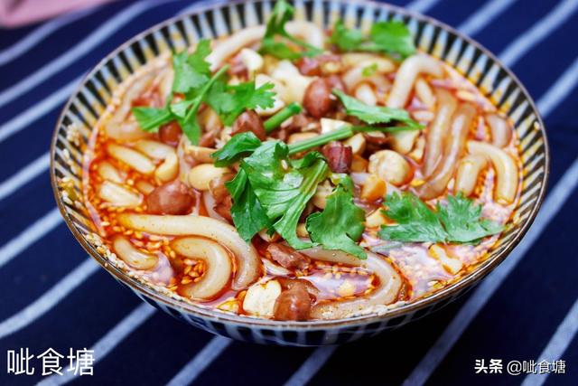 土豆粉热量高吗，土豆粉和面条哪个热量高（来一份酸辣土豆粉）